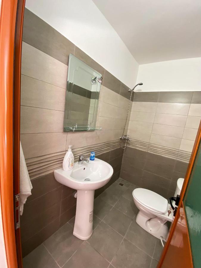 Sunny Guest House Vlore Exterior photo