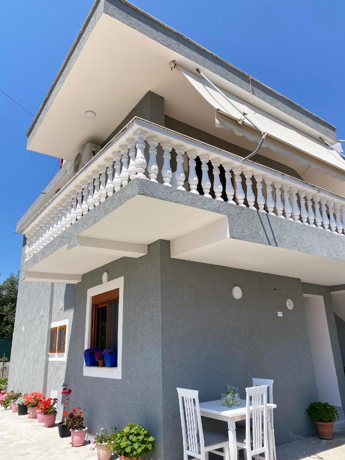 Sunny Guest House Vlore Exterior photo