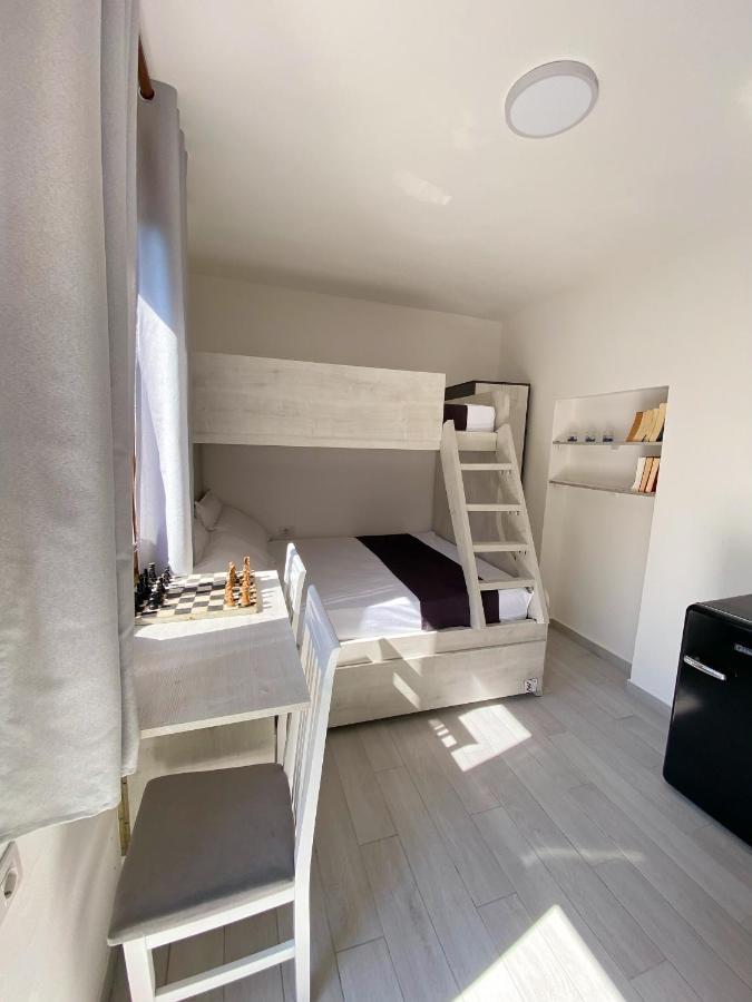 Sunny Guest House Vlore Exterior photo
