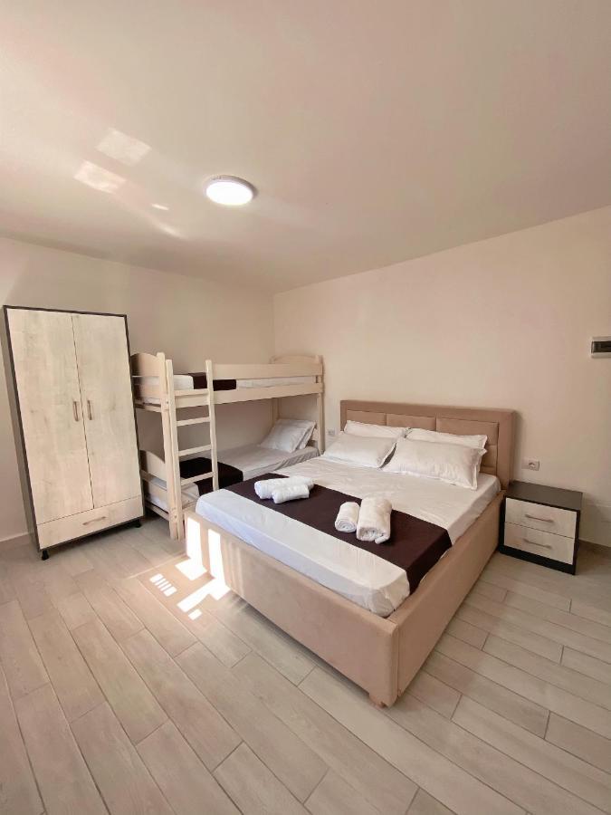 Sunny Guest House Vlore Exterior photo